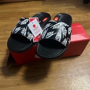 Nike Victori One Slide Print New Men's Size 8 Black Sandals